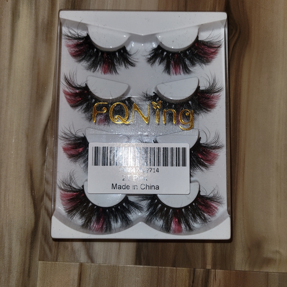 NWT Pink & Black Fluffy Lashes